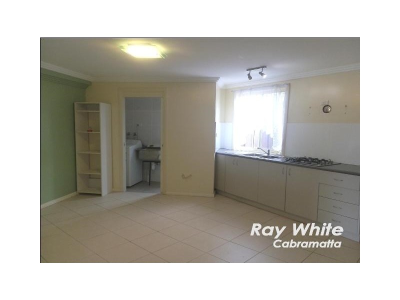 8 Carina Place, St Johns Park NSW 2176