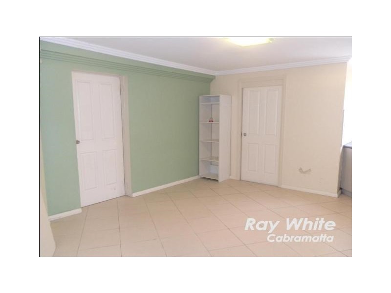 8 Carina Place, St Johns Park NSW 2176