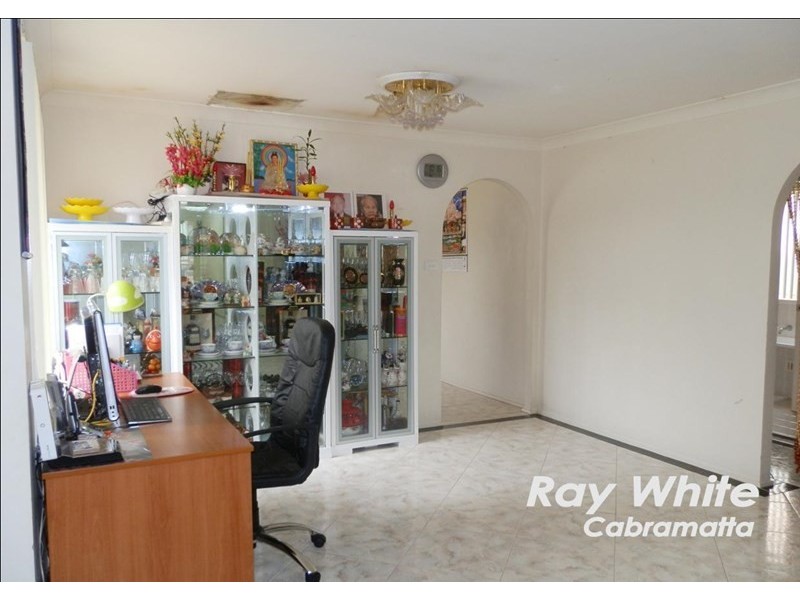 5 Kim Close, Cabramatta NSW 2166