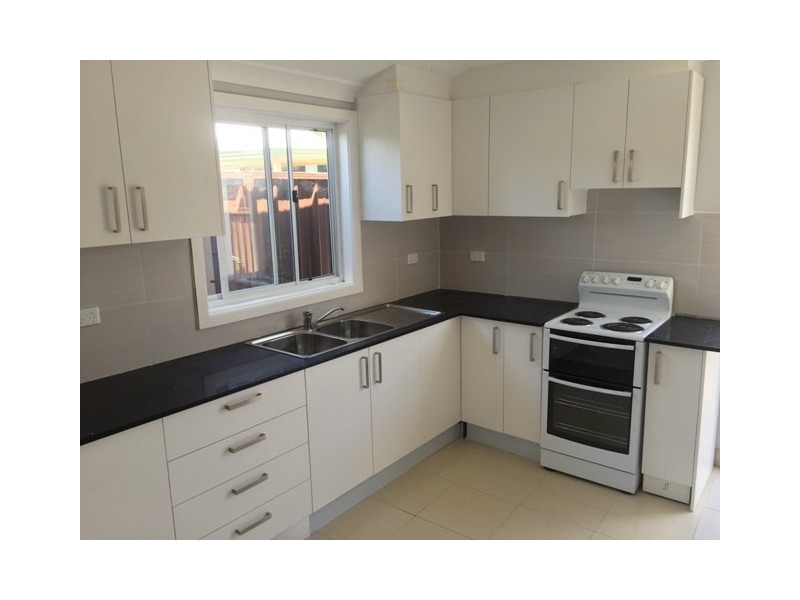 6A Kambala Crecent, Fairfield West NSW 2165