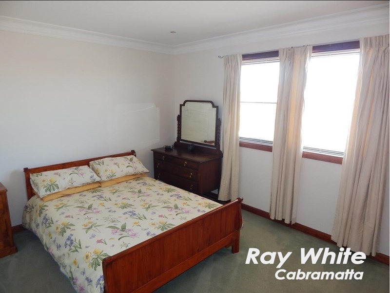 Fairfield East NSW 2165