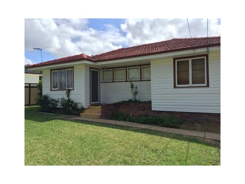 4 Moonshine Avenue, Cabramatta West NSW 2166