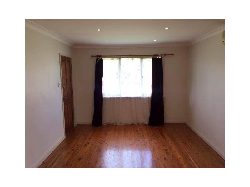 4 Moonshine Avenue, Cabramatta West NSW 2166