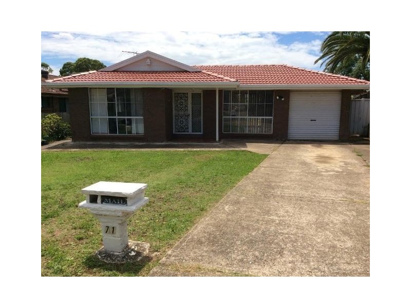 71 Nineveh Crescent, Greenfield Park NSW 2176