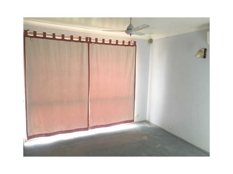 71 Nineveh Crescent, Greenfield Park NSW 2176