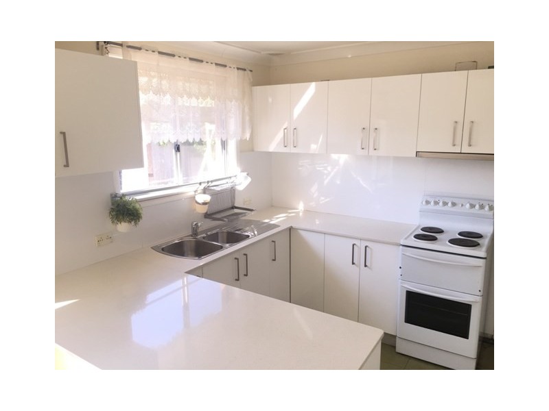 98 Praire Vale Road, Bossley Park NSW 2176