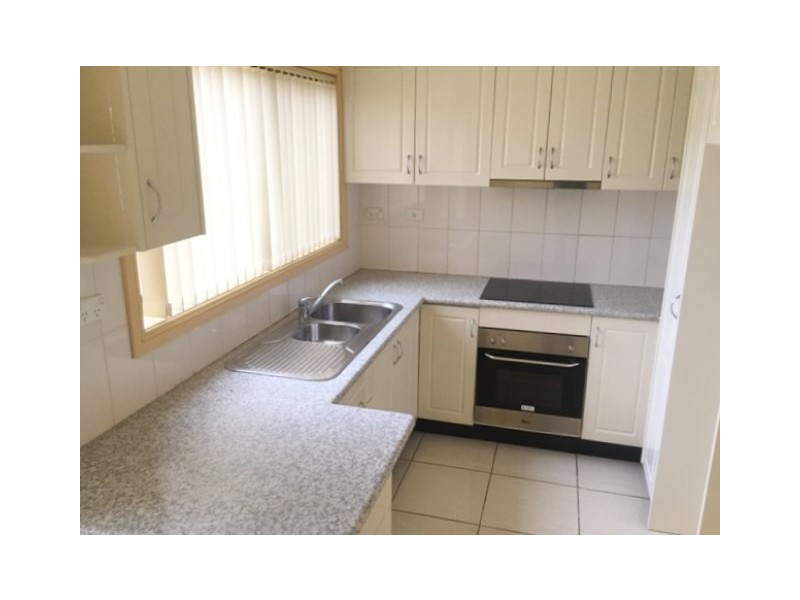 2/102 Arbutus Street, Canley Heights NSW 2166