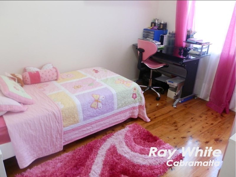 Fairfield West NSW 2165