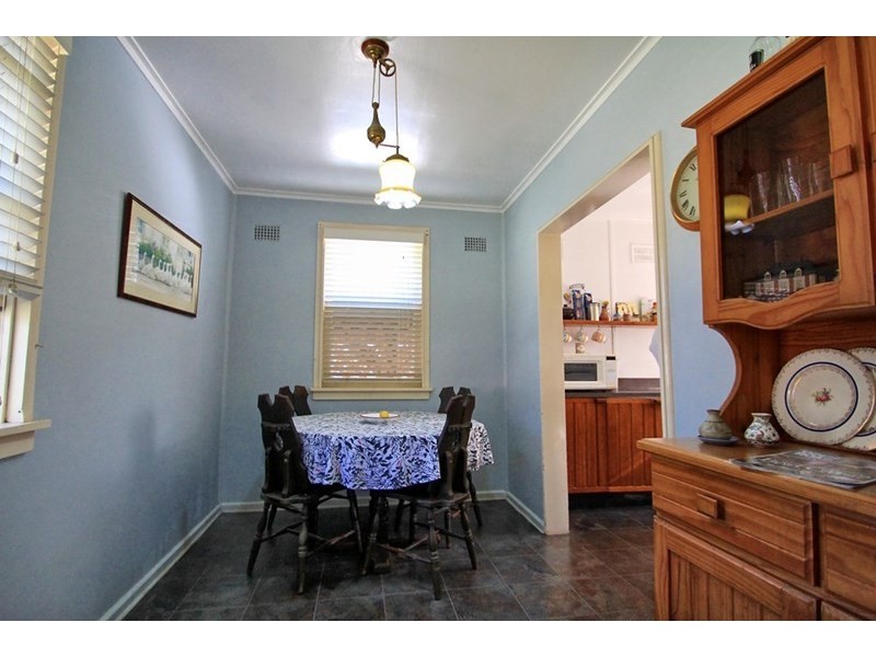 8 Geddes Place, Cabramatta West NSW 2166