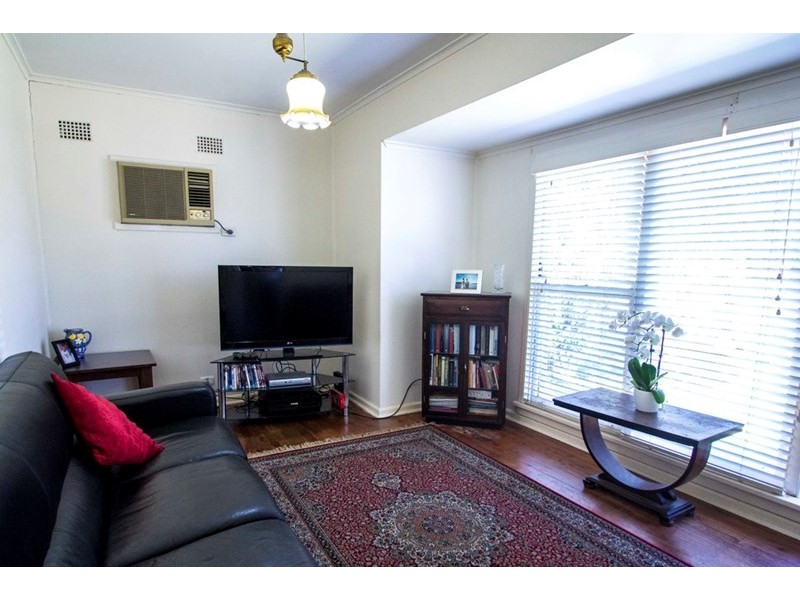 8 Geddes Place, Cabramatta West NSW 2166