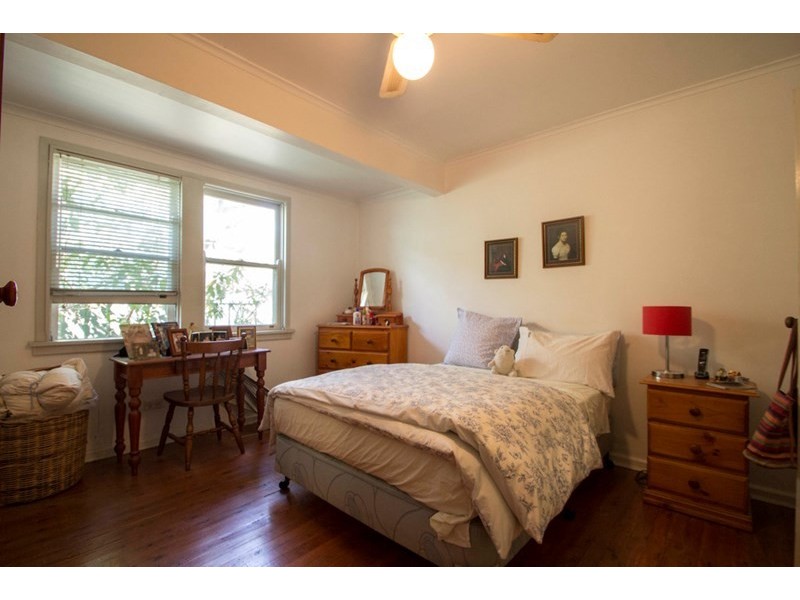 8 Geddes Place, Cabramatta West NSW 2166