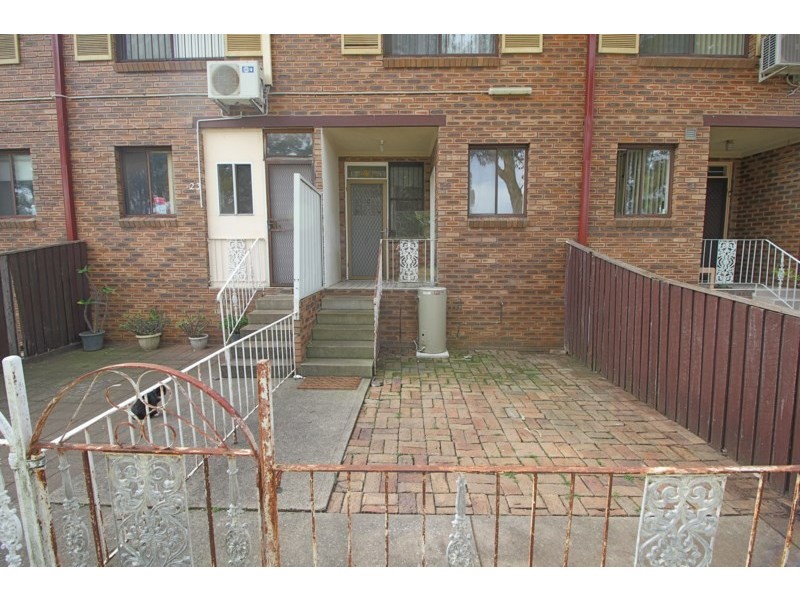 22/112 Longfield Street, Cabramatta NSW 2166