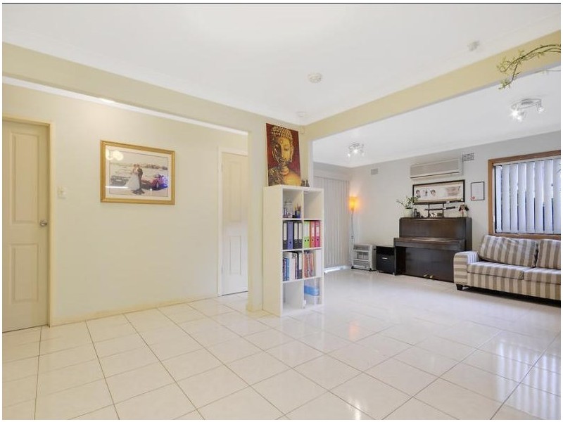 21 Medley Avenue, Liverpool NSW 2170