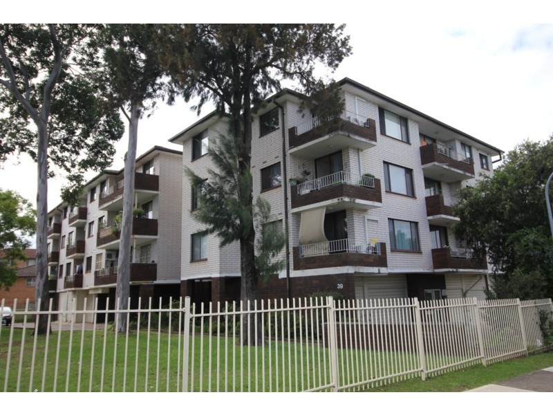 32/35-39 York Street, Fairfield NSW 2165