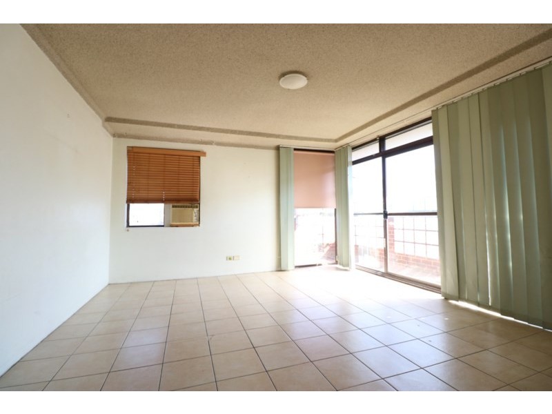 3/32 Hill Street, Cabramatta NSW 2166