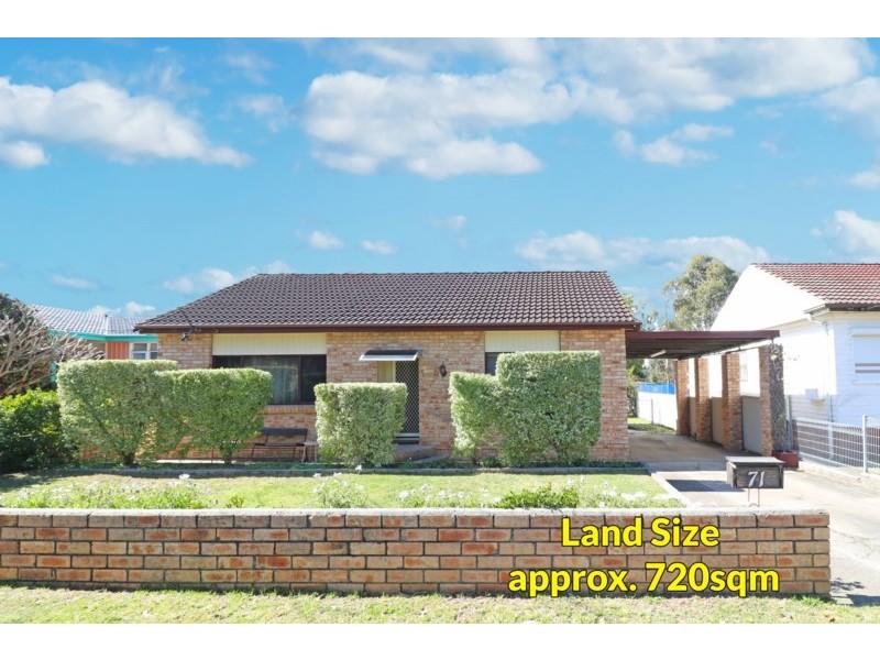 71 Avoca Road, Canley Heights NSW 2166