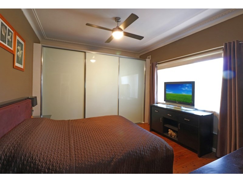 71 Avoca Road, Canley Heights NSW 2166