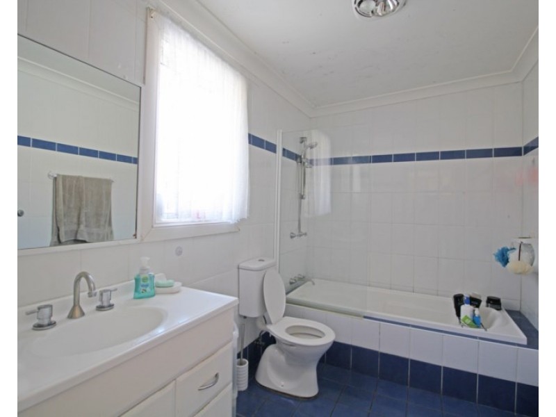 1 Francis Street, Fairfield NSW 2165