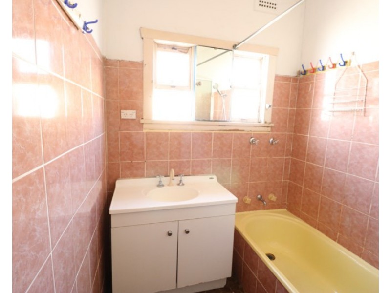 144 Hamilton Street, Fairfield NSW 2165