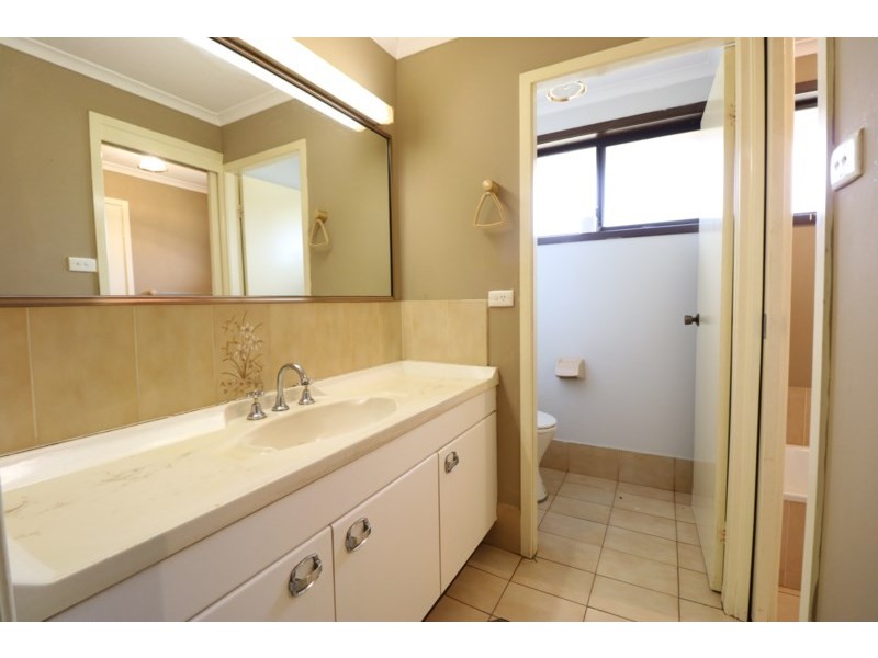 102 Springfield Road, Catherine Field NSW 2557