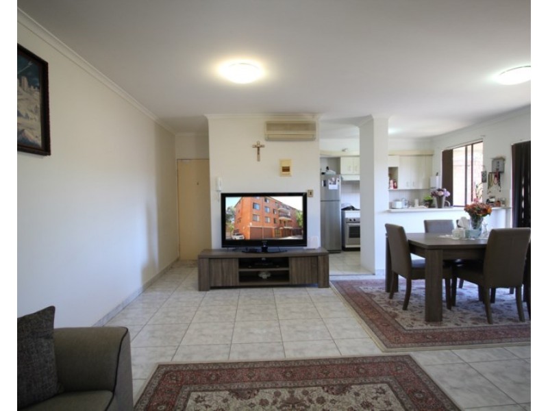 14/4-11 Equity Place, Canley Vale NSW 2166