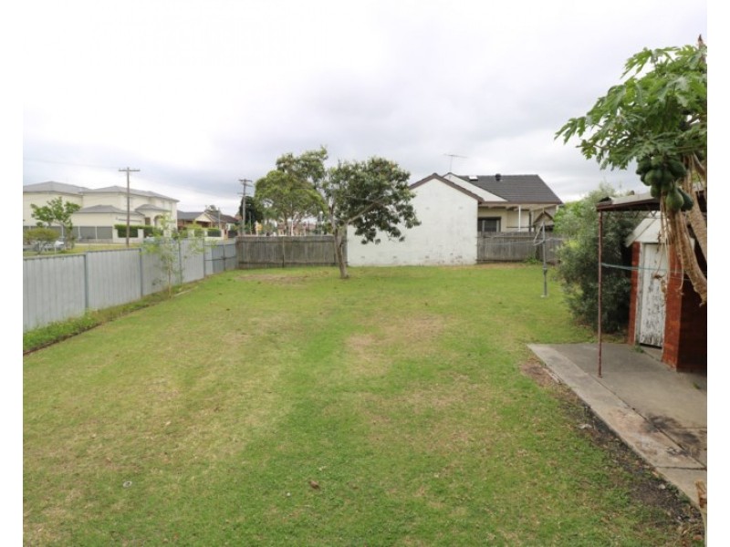 306 Polding Street, Smithfield NSW 2164