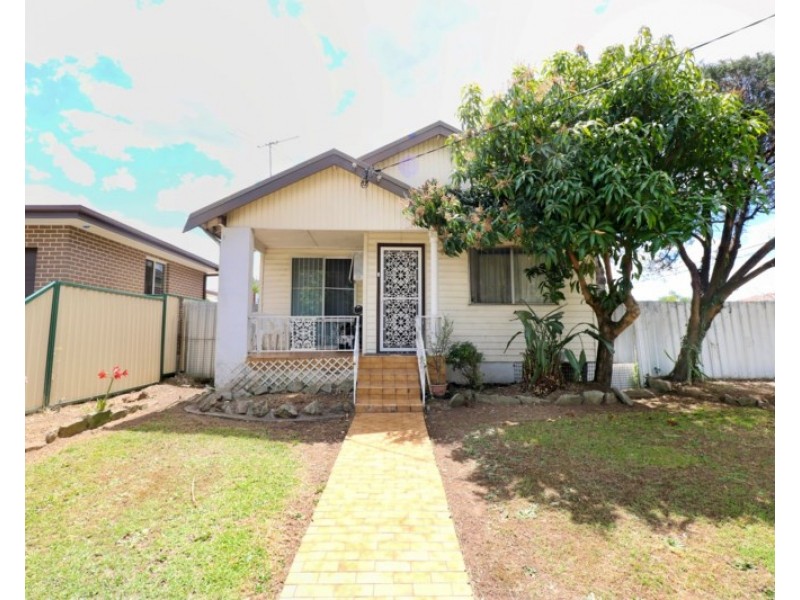 67 Railway Parade, Fairfield NSW 2165