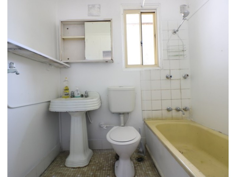 45 Crown Street, Fairfield NSW 2165