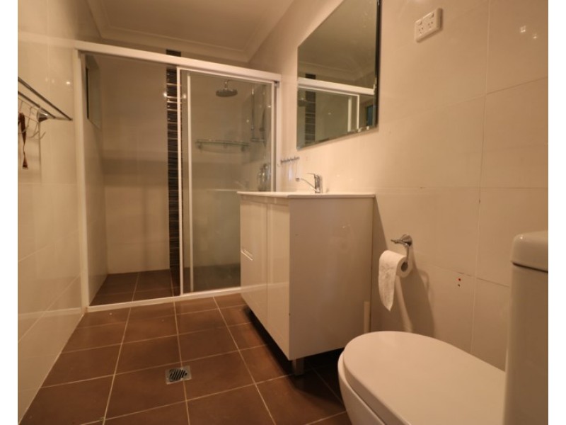 5 Parker Street, Fairfield NSW 2165