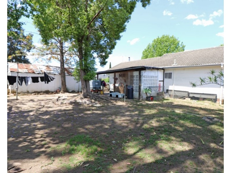 558 Smithfield Road, Greenfield Park NSW 2176