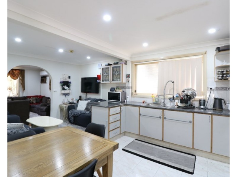 21 Lyndley Street, Busby NSW 2168