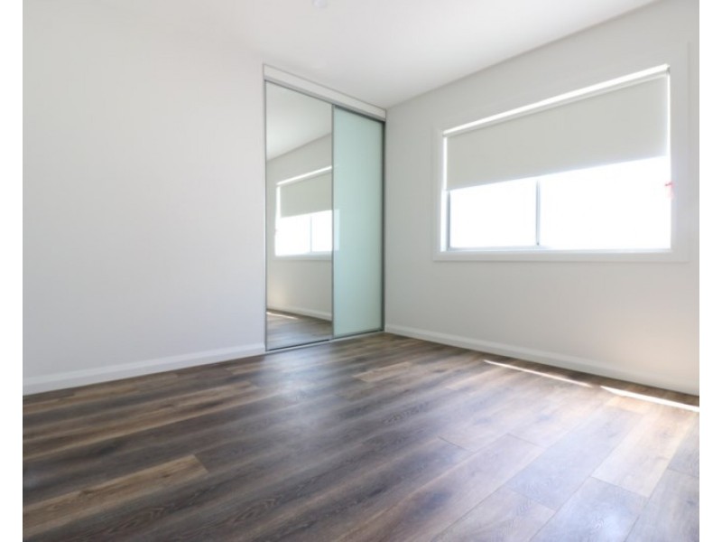 34 Earl Street, Canley Heights NSW 2166