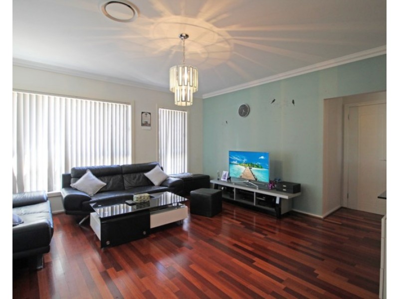28 Smith Crescent, Liverpool NSW 2170