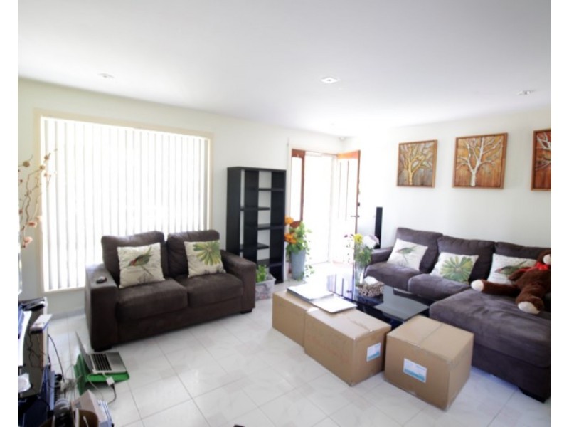 10 Tarlington Parade, Bonnyrigg NSW 2177