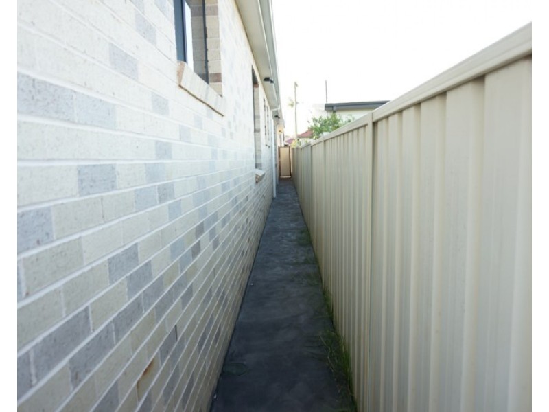 69a Madeline Street, Fairfield West NSW 2165