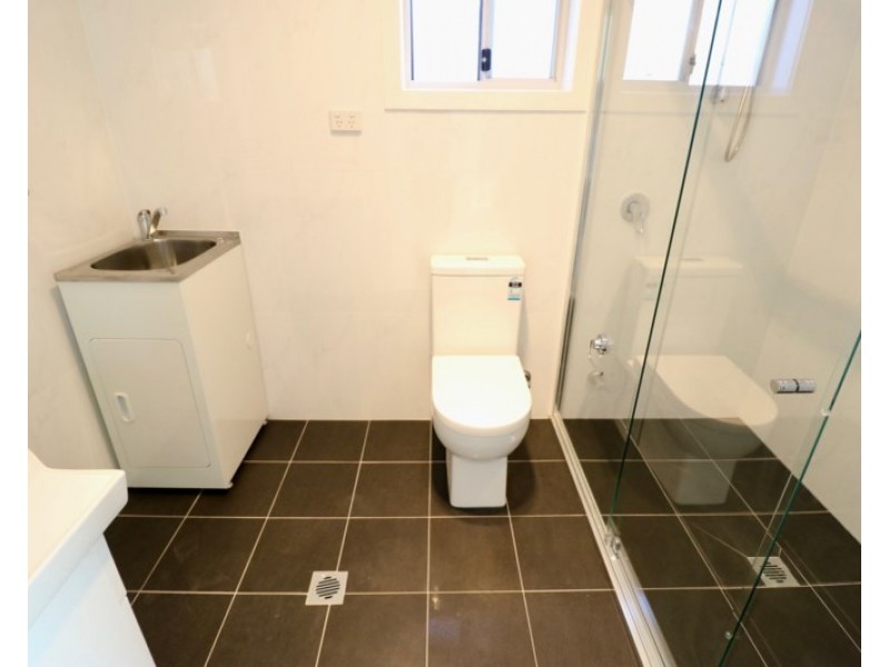 21A Glenroy Street, St Johns Park NSW 2176