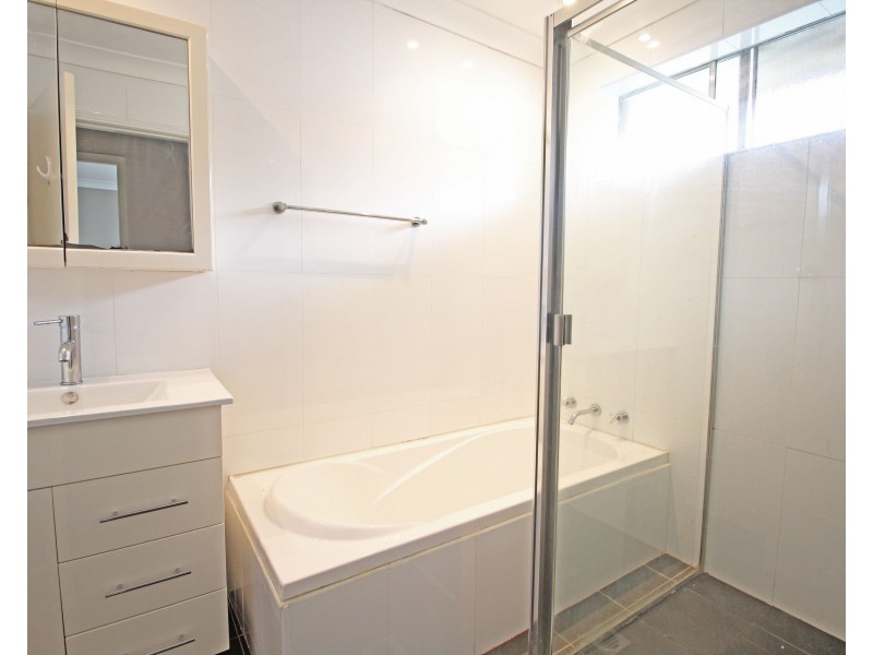 15 Wentworth Street, Glenfield NSW 2167