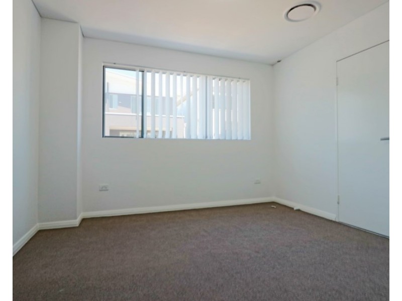 30 Watkin Tench Parade, Pemulwuy NSW 2145