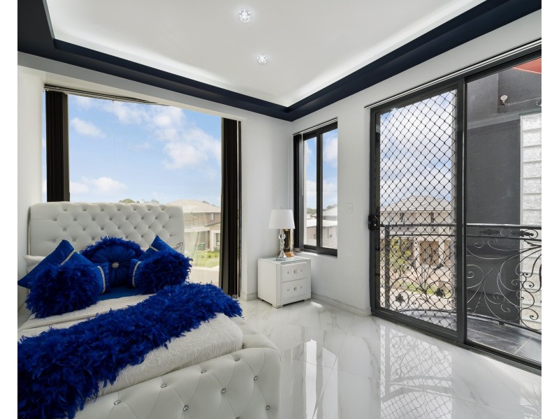 10 Davidson Street, Oran Park NSW 2570