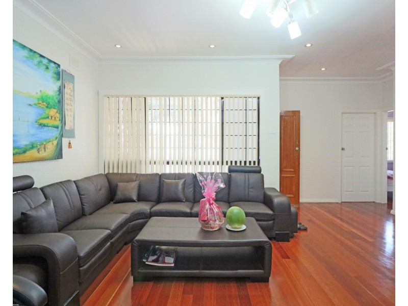 24 Clarence Street, Canley Heights NSW 2166