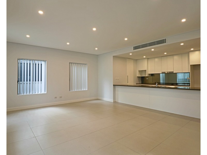 14 Wattle Road, Casula NSW 2170