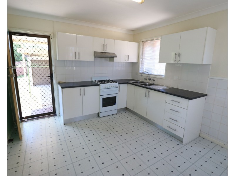 53 Chelsea Drive, Canley Heights NSW 2166