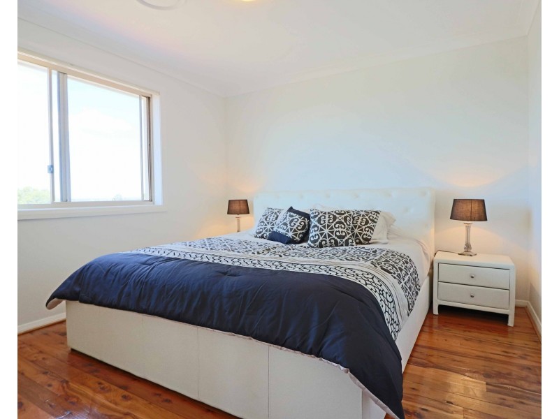 104 Carmichael Street, West Hoxton NSW 2171