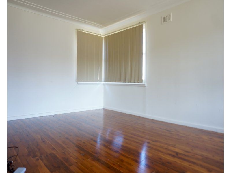 311 Smithfield Road, Fairfield West NSW 2165