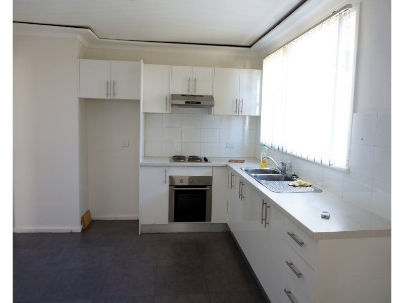 311 Smithfield Road, Fairfield West NSW 2165