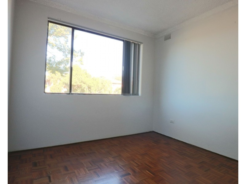 2/85 Longfield Street, Cabramatta NSW 2166