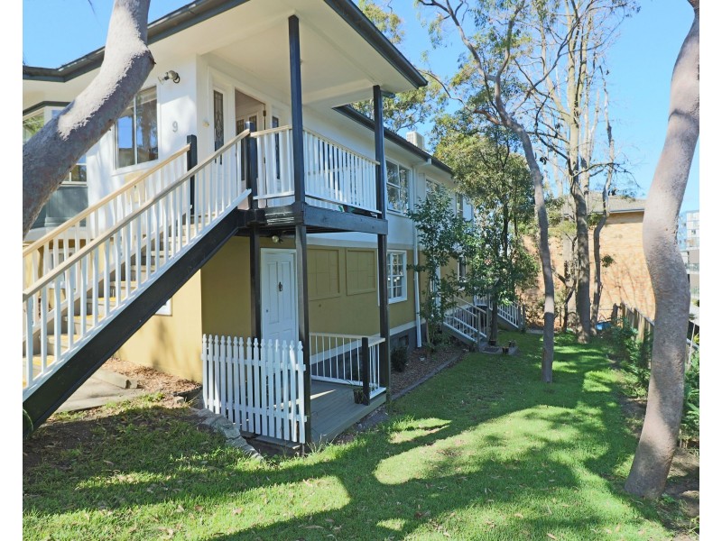 9 Painters Parade, Dee Why NSW 2099