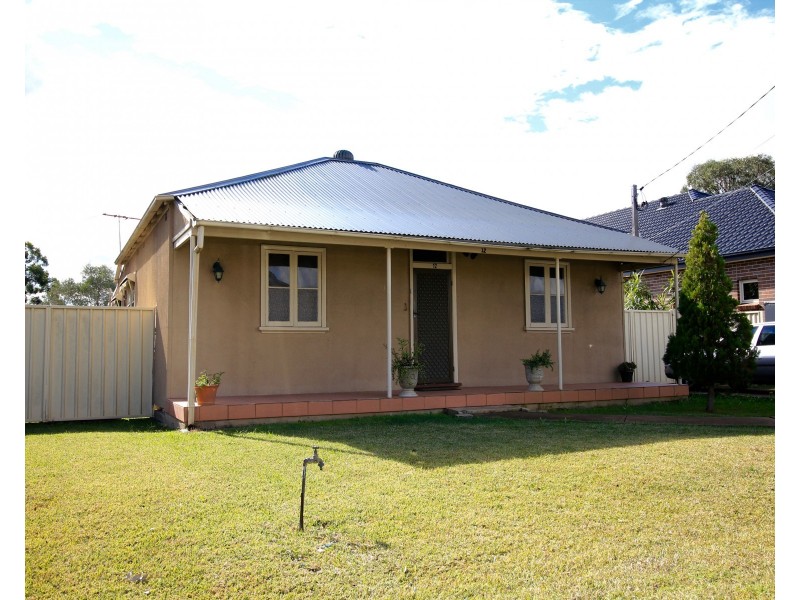 12 Hubert Street, Fairfield NSW 2165