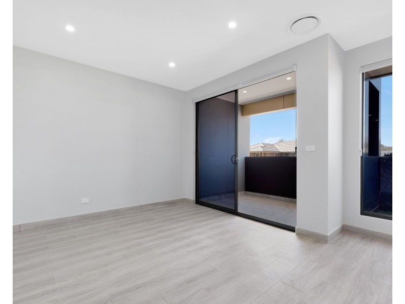 28B Pennyroyal Boulevard, Denham Court NSW 2565