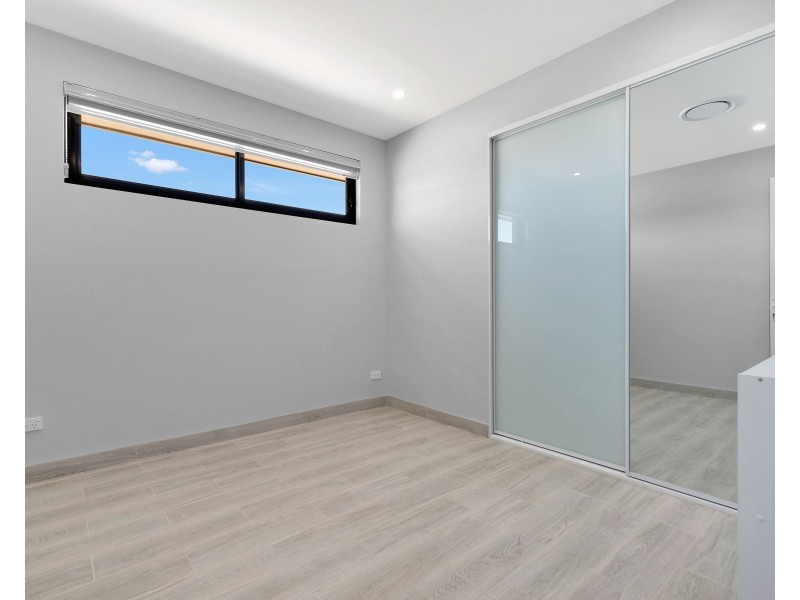 28B Pennyroyal Boulevard, Denham Court NSW 2565